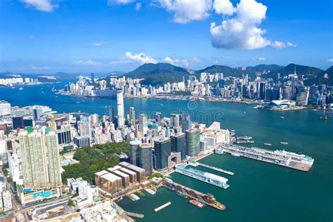 Hong Kong skyline at day stock photo. Image of modern - 33108068