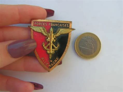 INSIGNE militaire force française en Allemagne c47 EUR 3 00