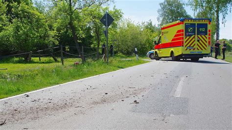 T Dlicher Motorrad Unfall Bei Ganderkesee Fahrer Stirbt Bei Berholversuch