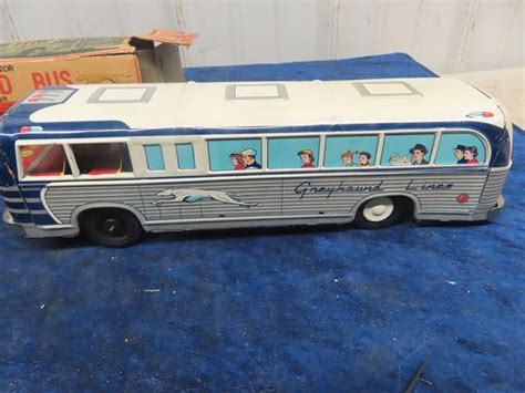 Cragston Japan Tin Friction Greyhound Bus With Box 12 X 3 X 3