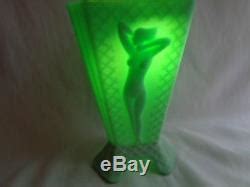 Mckee Jadeite Jadite Glass Art Deco Nude Lady 3 Sided Triangle Vase