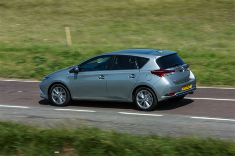 Toyota Auris Touring Sports Estate Review Car Keys