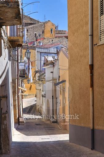 Alleyway Deliceto Puglia Italy 527028795 게티이미지뱅크