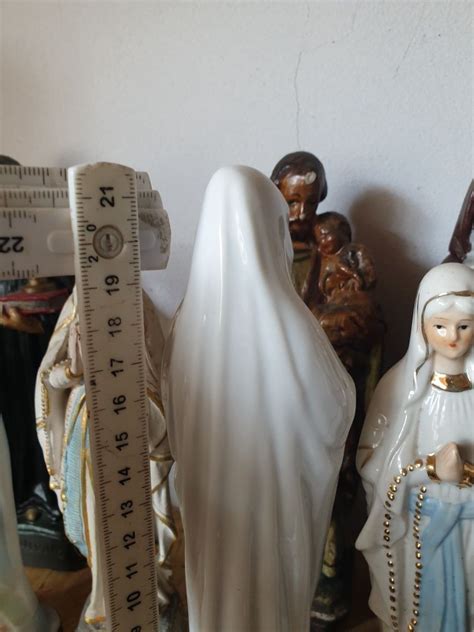 Porcelanowa Matka Boska Ubogich Maryja Z Bennaux Z Otniki Olx Pl