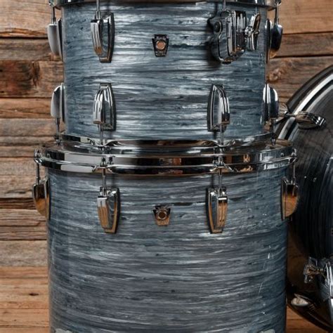 Ludwig Classic Oak 13/16/22 3pc. Drum Kit Blue Vintage Blue Oyster > Guitars Acoustic | Chicago ...