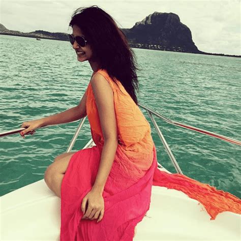 The Hottest Jennifer Winget Bikini Pictures ThBLOG