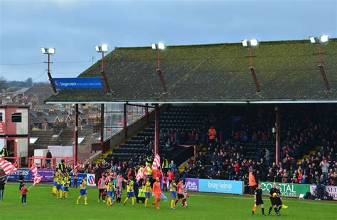 Extreme Football Tourism: ENGLAND: Exeter City FC