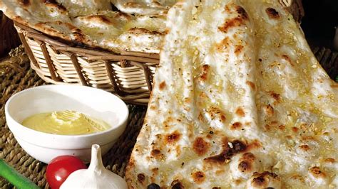 BUTTER NAAN – Deccan Bawarchi