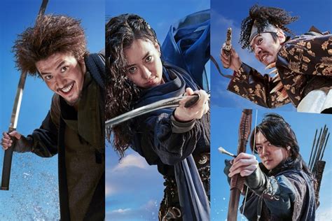 Kang Ha Neul Han Hyo Joo Lee Kwang Soo Exos Sehun And More Transform Into Ambitious Pirates