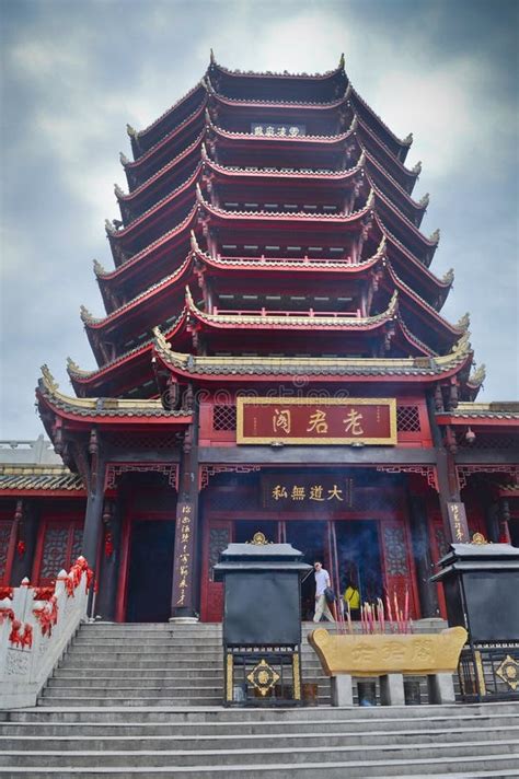 Wuhou Temple In Chengdu Editorial Stock Photo Image Of Female 32332668