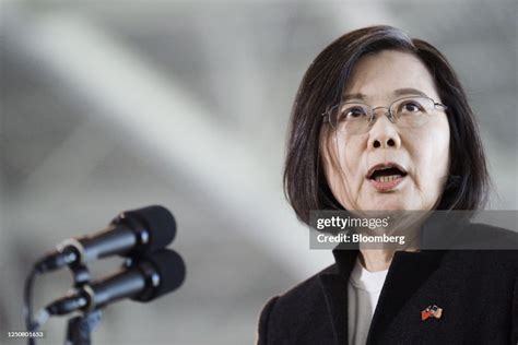 Tsai Ing Wen Taiwans President Speaks During An Event With Us