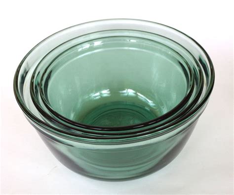 Lovely Set Of 3 Anchor Hocking Green Glass Nesting Mixing Bowls 1970s