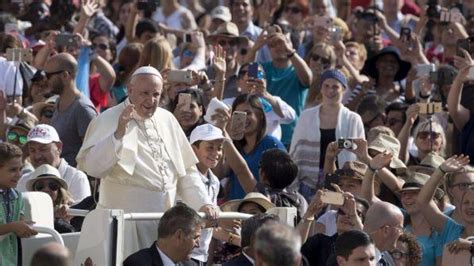 Papa I Potenti Ascoltino Il Grido Della Terra E Dei Poveri