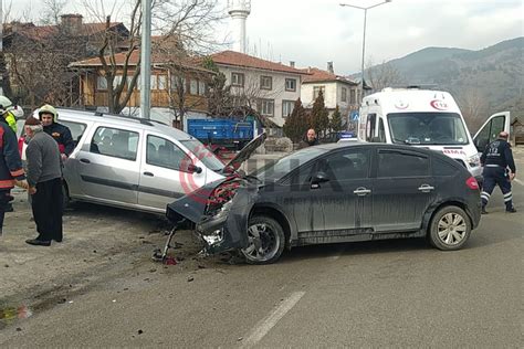 Otomobil Park Halindeki Araca Arpt Yaral Hlas Haber Ajans