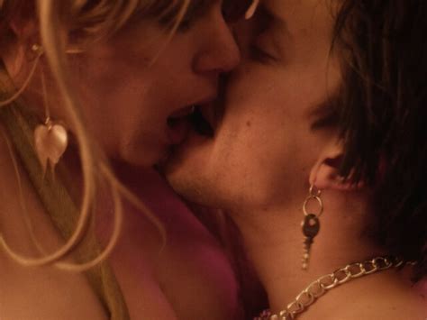 Nude video celebs Nicole Sazo nude Las demás