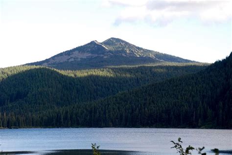 Lakeview From Walupt Lake Photos Diagrams And Topos Summitpost