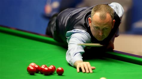 World Open Snooker: Mark Williams survives in final-frame thriller to ...