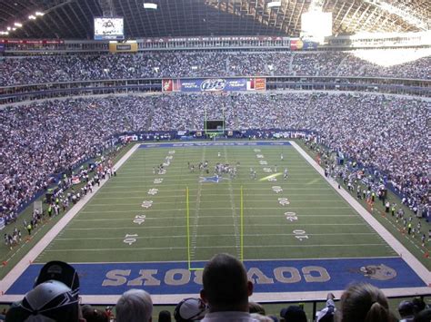 Texas Stadium - History, Photos & More of the former NFL stadium of the ...