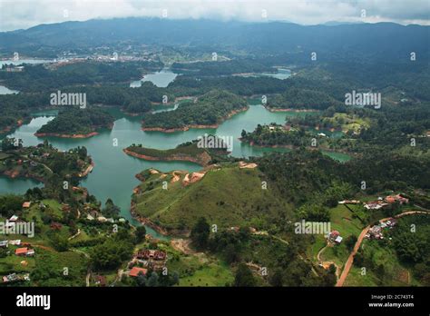 El Penon De Guatape Colombia Hi Res Stock Photography And Images Alamy