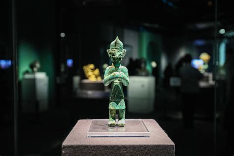 CHINA SHANGHAI SENI PAMERAN SANXINGDUI RODIN Wartabuana