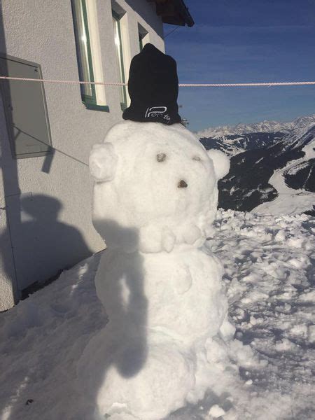 Detail Saalbach Hinterglemm Gipfelparty Am 12er Kogel Auf 2000m