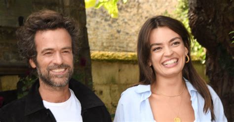 Romain Duris Emma Mackey Au Photocall Du Film Eiffel Lors Du Festival