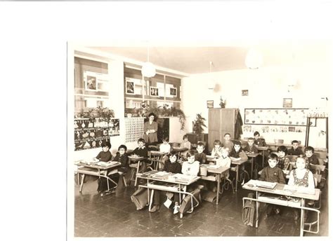 Photo De Classe Classe De Cp De 1973 Ecole Louis Pasteur Maizieres