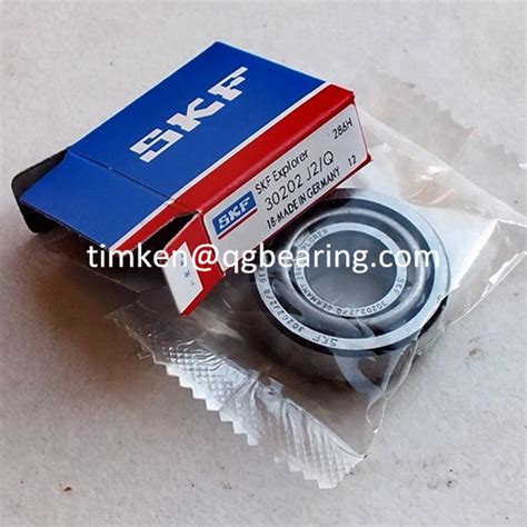 SKF bearing 30202 tapered roller bearing