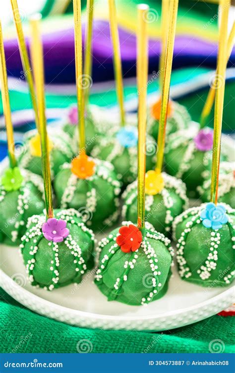 Delicious Cactus Cake Pops For Cinco De Mayo Celebration Stock Image Image Of Cake Gourmet