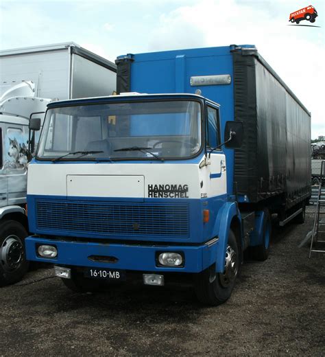 Foto Hanomag Henschel F Van Firma M V D Akker En Zn Truckfan