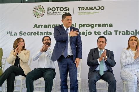 Gobernador inaugura programa para brindar empleo a más de 30 mil