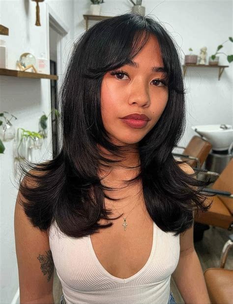 Top stylists explain the math behind curtain fringe bangs 10