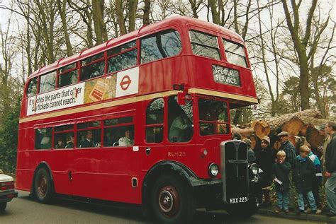 London Transport RLH23 MXX223 AEC Regent III With Weymann Flickr