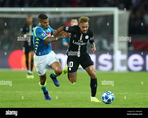 Paris Saint Germain Ssc Napoli Uefa Champions League Group C Allan