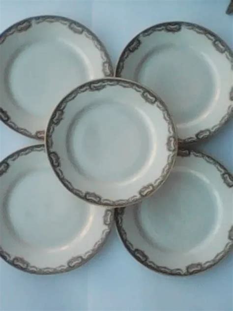 5 ANCIENNES ASSIETTES plates en porcelaine de Limoges décor de frises