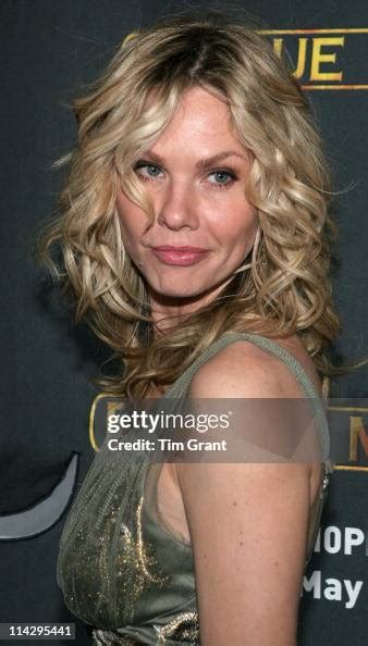 Andrea Roth During Rescue Me Season Three New York Premiere ニュース写真