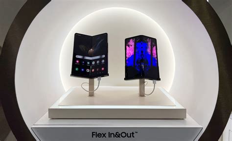 Samsung Display Will Introduce Flex In Out Sensor Oled Display And