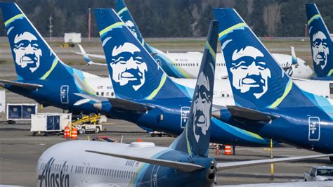 Doj Allows Alaska Air Hawaiian Merger Deal To Proceed Legal Dive