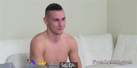 Free Female Agent Shoots Blonde While Fingering Porn Videos Sex