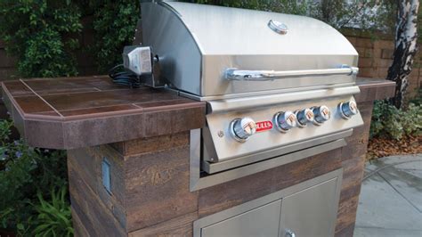 Bull Barbecue Angus 30 4 Burner Stainless Steel Built In Propane Grill With Lights 47628