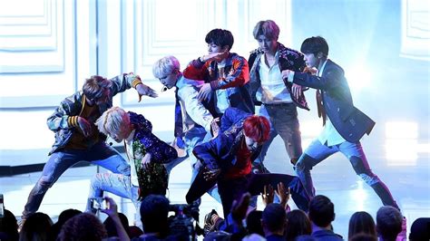 Bts Makes U S Television Debut In Epic American Music Awards