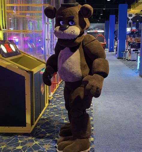 Se ha filtrado diseño de freddy en la película de fnaf Meme subido