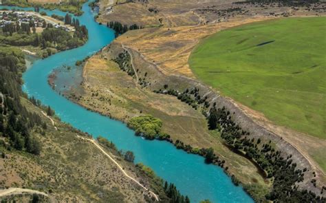 An Unforgettable Scenic Flight above Lake Wanaka