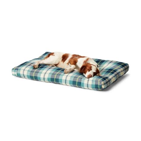 Orvis + Livesmart® Fabric Outdoor Dog Bed | Orvis