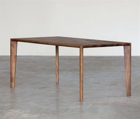 Hanny Table Dining Tables From Artisan Architonic