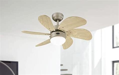 Ventilateur De Plafond D Int Rieur Six Pales Et Une Lampe Turbo