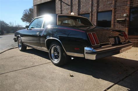 Oldsmobile Cutlass Calais V Automatic Bucket Seats Console