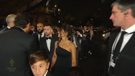 "Leo Messi arrived at the Ballon d'Or ceremony." : r/soccerontoday