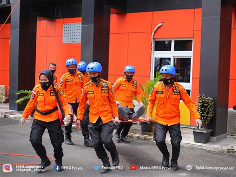 Peringatan Hkb Kepala Bpbd Provsu Keluarga Tangguh Pilar Bangsa