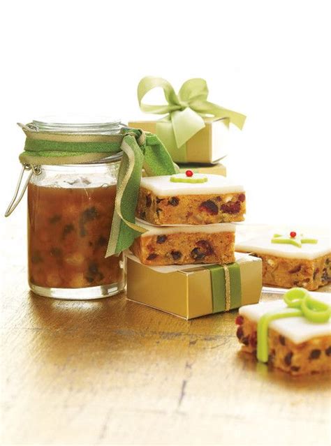 Mini Fruitcakes Recipes Ricardo Fruit Cake Plum Pudding Fruitcake